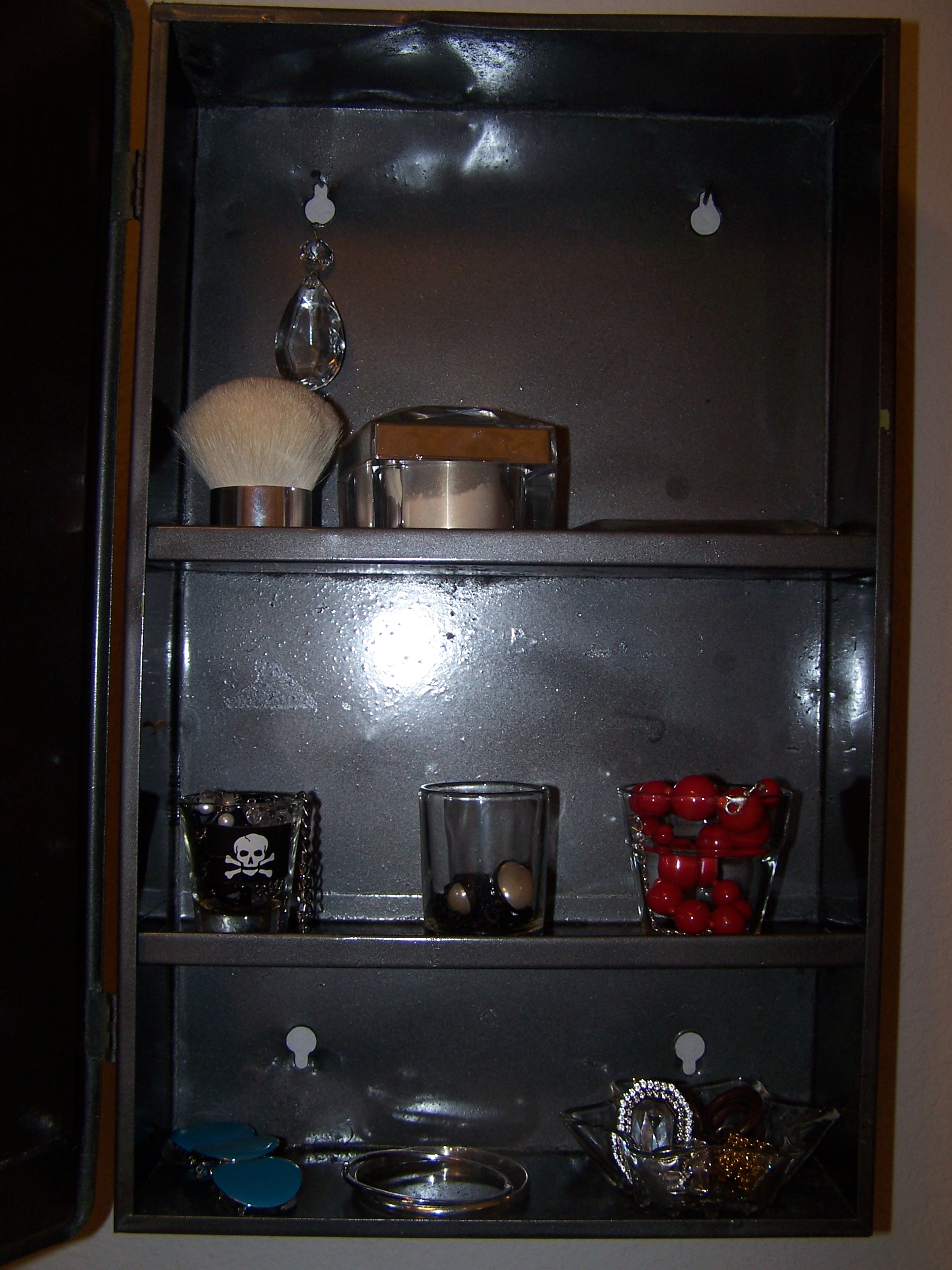 This is the inside of the cabinet all neatly organized and pretty.