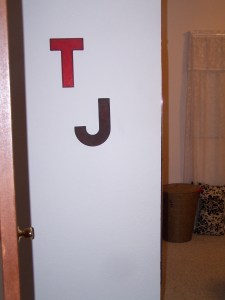 They look a little lonely, so they might not stay exacly like this for long, but I do think they are cute.