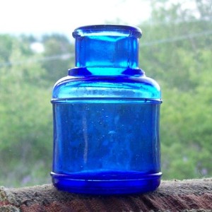 //www.kaboodle.com/reviews/cobalt-blue-ink-well-vintage-bottle