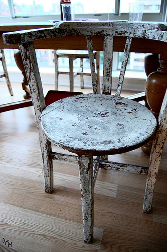 chair-love-antiqued