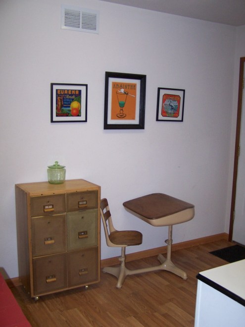 garage-sale-day-and-sale-items-007 garage-sale-day-and-sale-items-007