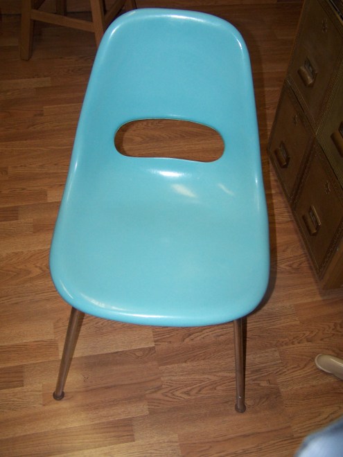 chair-and-hutch-for-sale-001