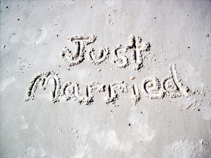 http://images.google.com/imgres?imgurl=http://www.beachbrideweddings.com/images/Just%2520Married.jpg&imgrefurl=http://www.beachbrideweddings.com/PAckages.htm&usg=__mnb_JrH_3ys2HjuLyCy3SszCFu4=&h=225&w=300&sz=70&hl=en&start=142&um=1&tbnid=hVrCzuLtdOPQmM:&tbnh=87&tbnw=116&prev=/images%3Fq%3Dbeach%2Bwedding%2Bdecor%2Bpictures%26ndsp%3D18%26hl%3Den%26sa%3DN%26start%3D126%26um%3D1