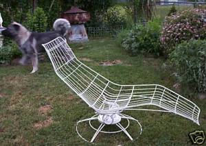 http://cgi.ebay.com/Vintage-mod-lounge-chair-garden-eames-modern-chaise_W0QQitemZ220426413078QQcmdZViewItemQQptZLH_DefaultDomain_0?hash=item3352702416&_trksid=p3286.c0.m14&_trkparms=65%3A12%7C66%3A2%7C39%3A1%7C72%3A1205%7C240%3A1318%7C301%3A0%7C293%3A1%7C294%3A50#ebayphotohosting